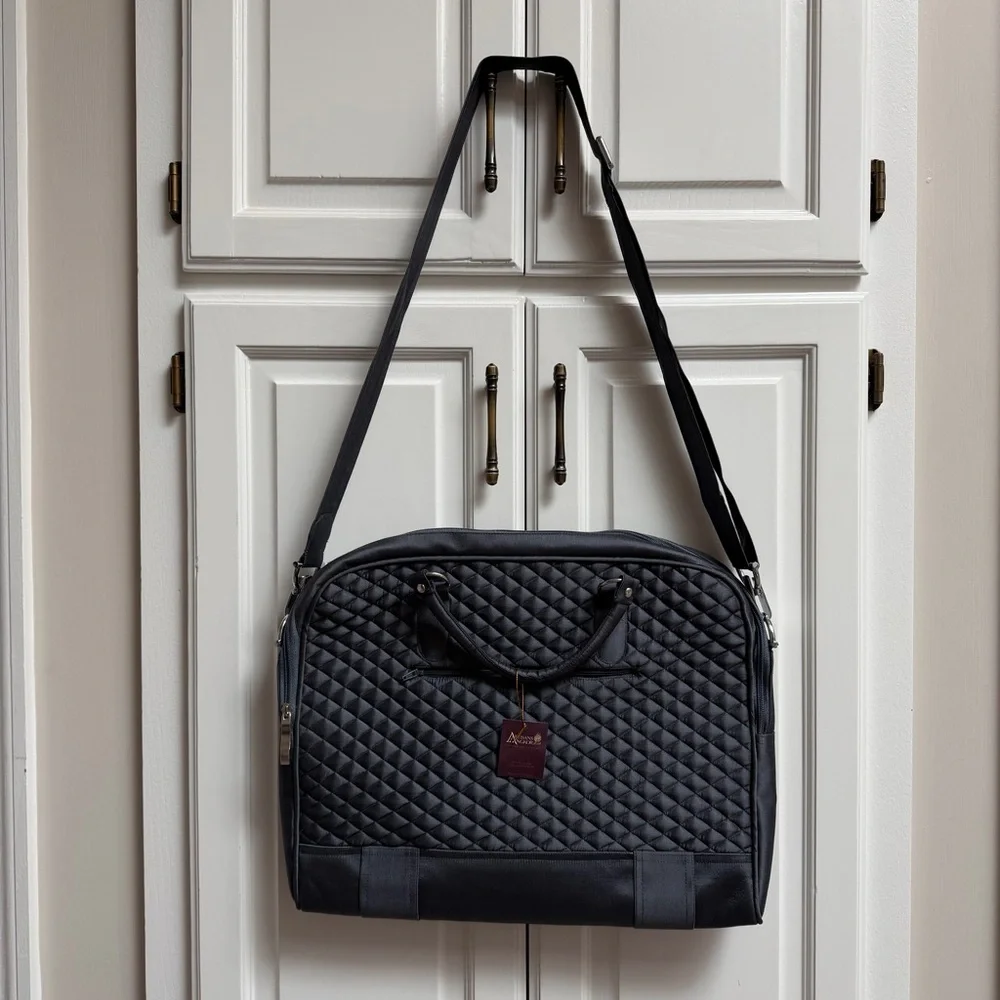 NWT Artisans Angkor Quilted Silk Laptop Travel Bag Gray